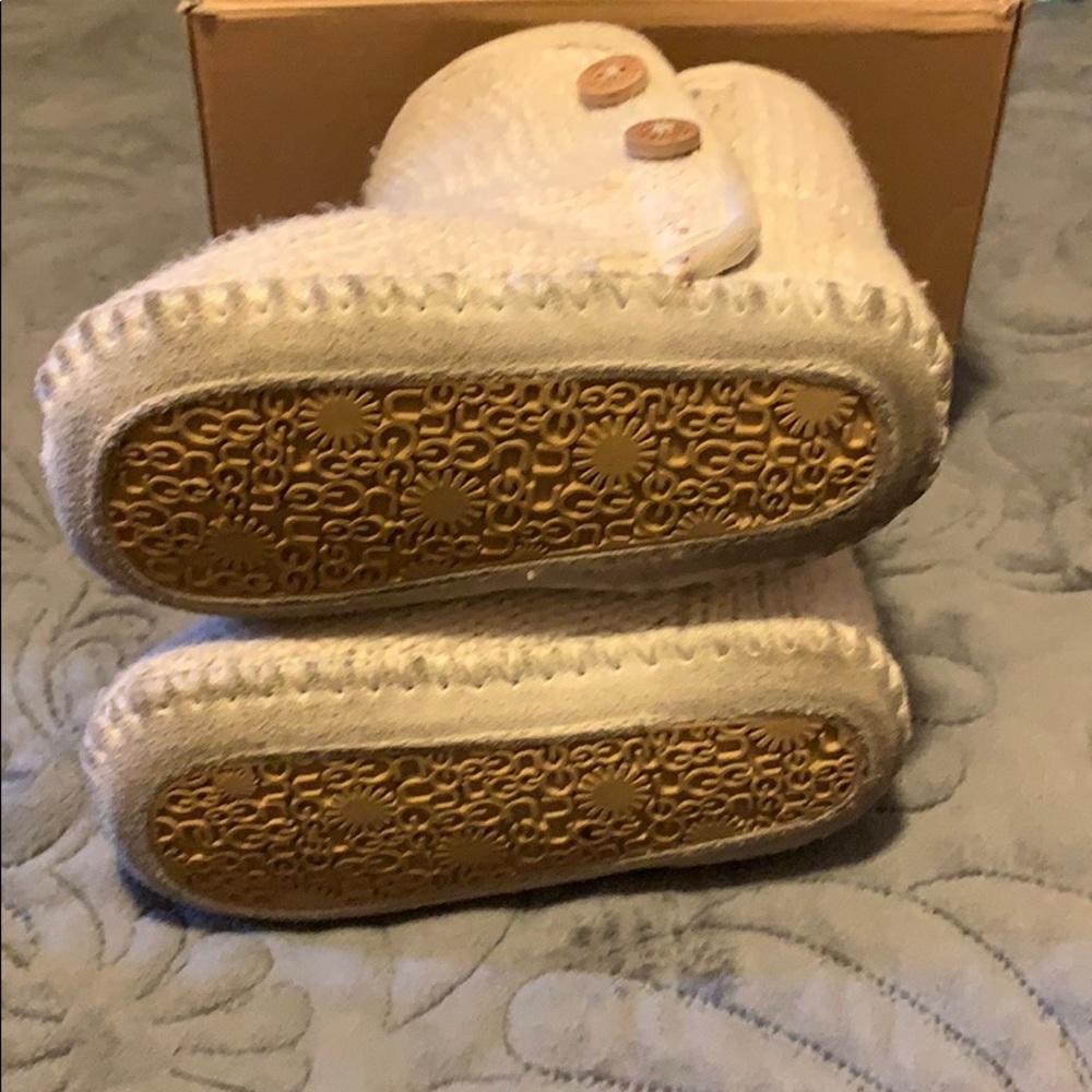 Authentic UGG booties - Picture 2 of 4